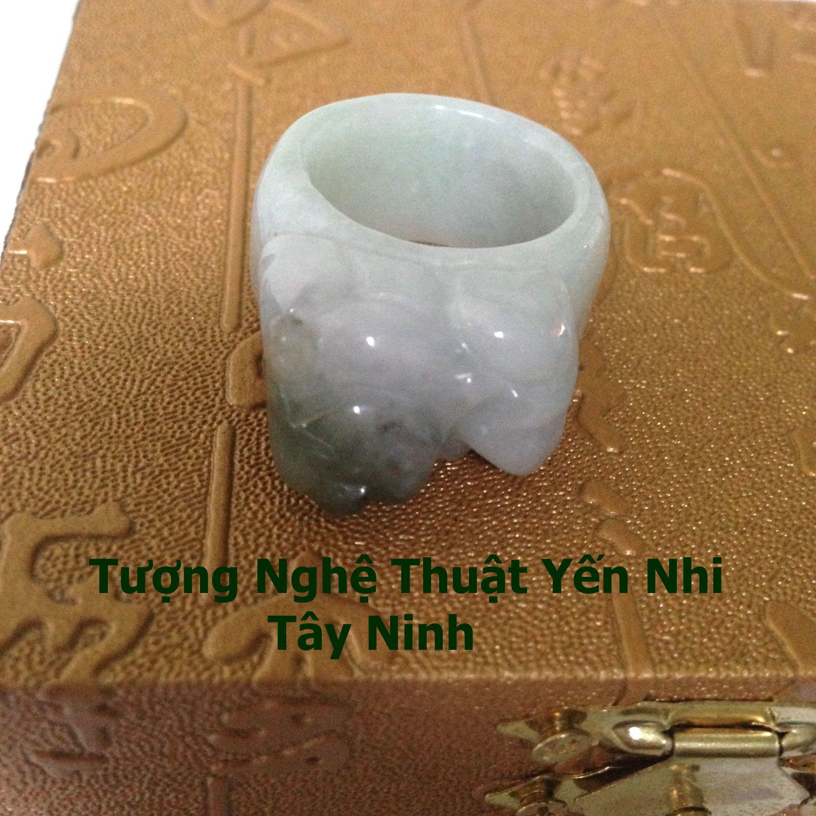 Nhẫn Tỳ Hưu Cẩm Thạch