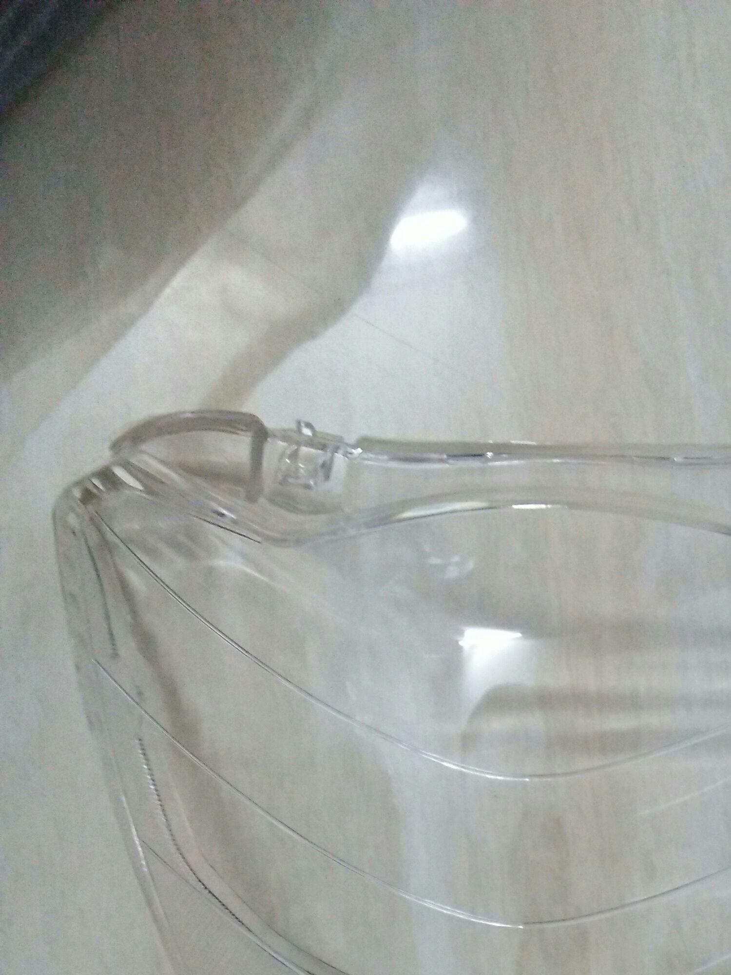 Kính đèn pha zin Sh150 đời 2010