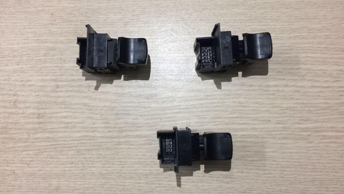 Công tắc lên xuống kính Chery QQ3