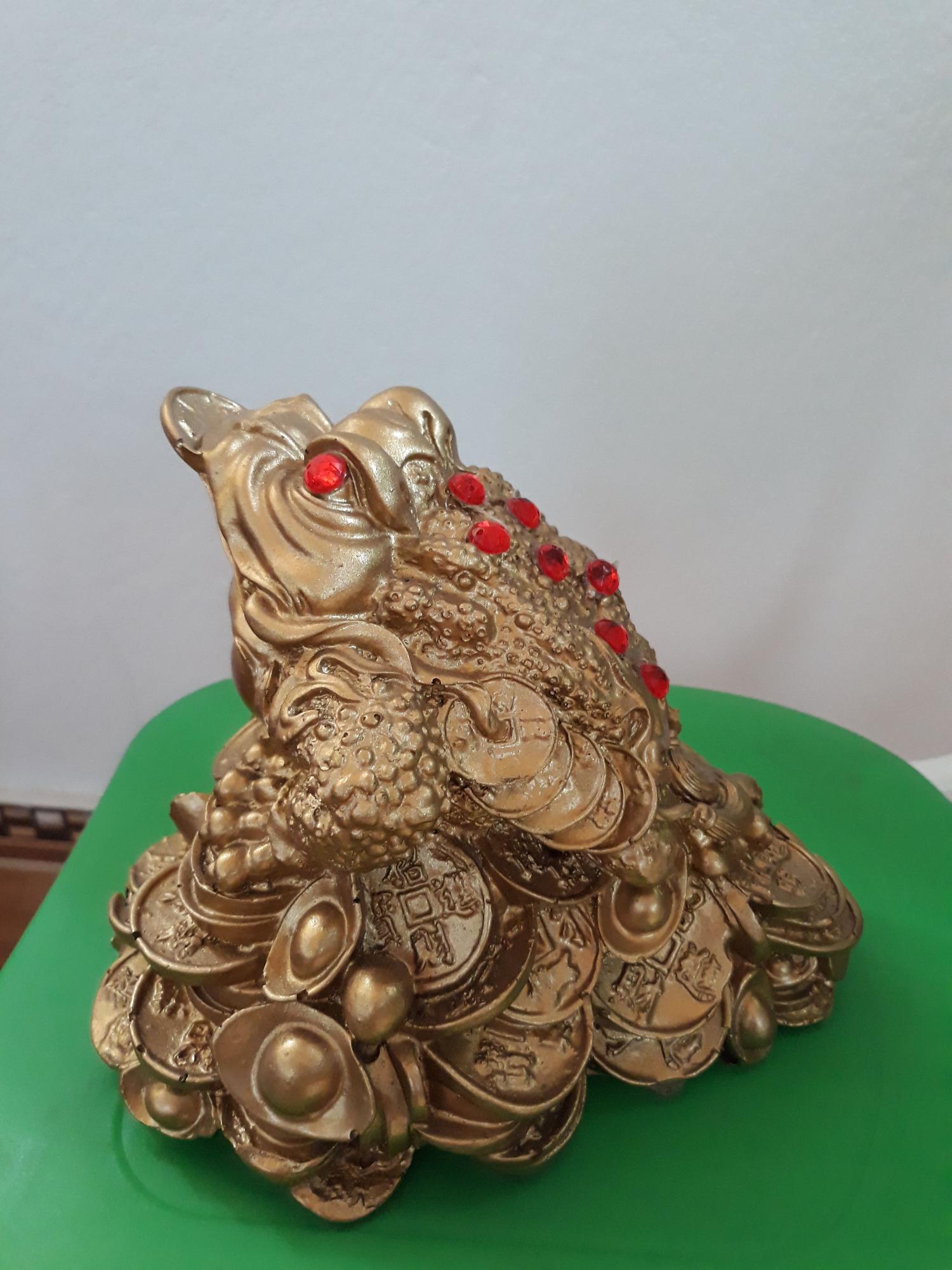 Thiềm thừ( cóc ba chân )