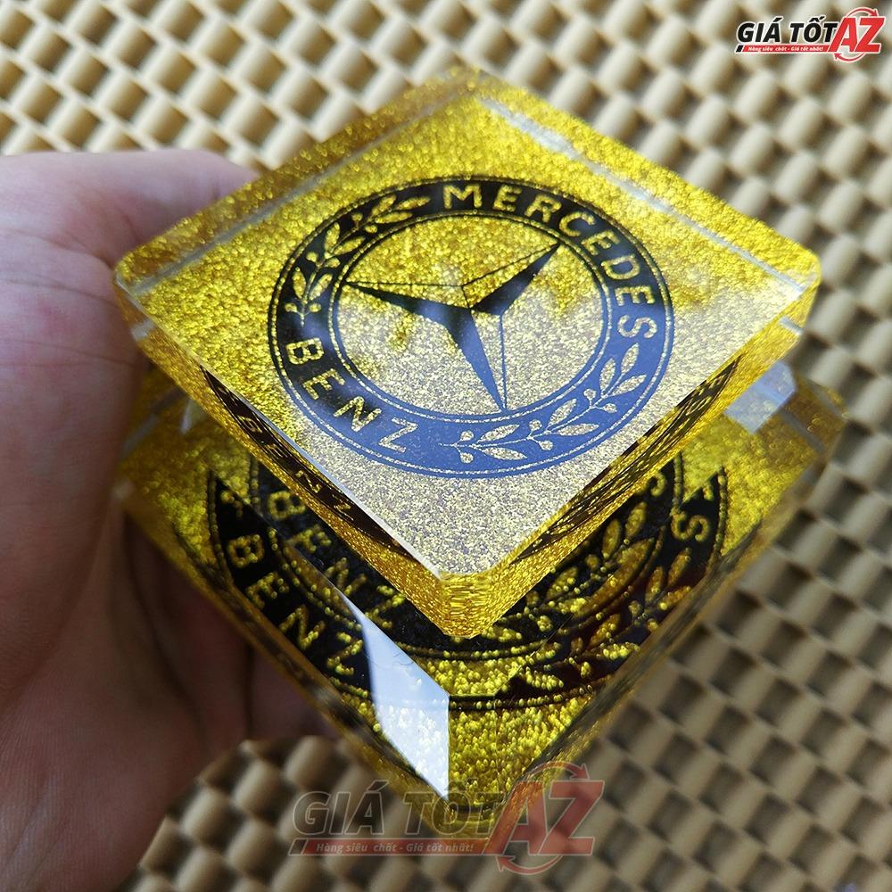 Nước hoa pha lê vàng cho xe M.E.R.C.E.D.E.S cực đẳng cấp