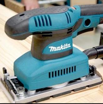 MÁY CHÀ NHÁM RUNG CHỮ NHẬT MAKITA BO3710