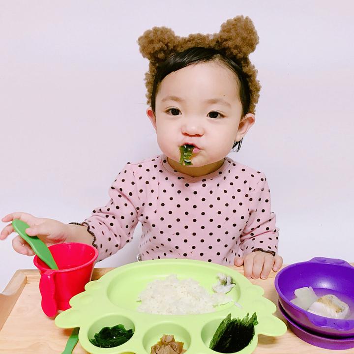 Bộ khay ăn dặm cho bé Uinlui 10 món - ALADDIN VINA