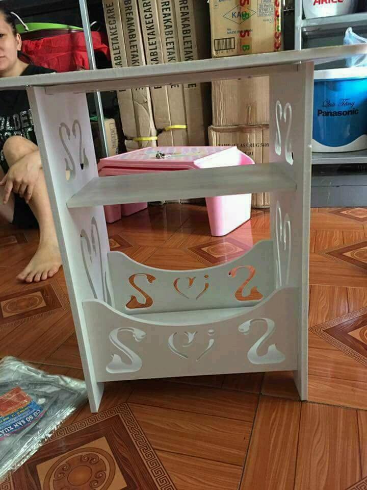 Kệ Gỗ Thiên Nga trắng Để Đầu Giường