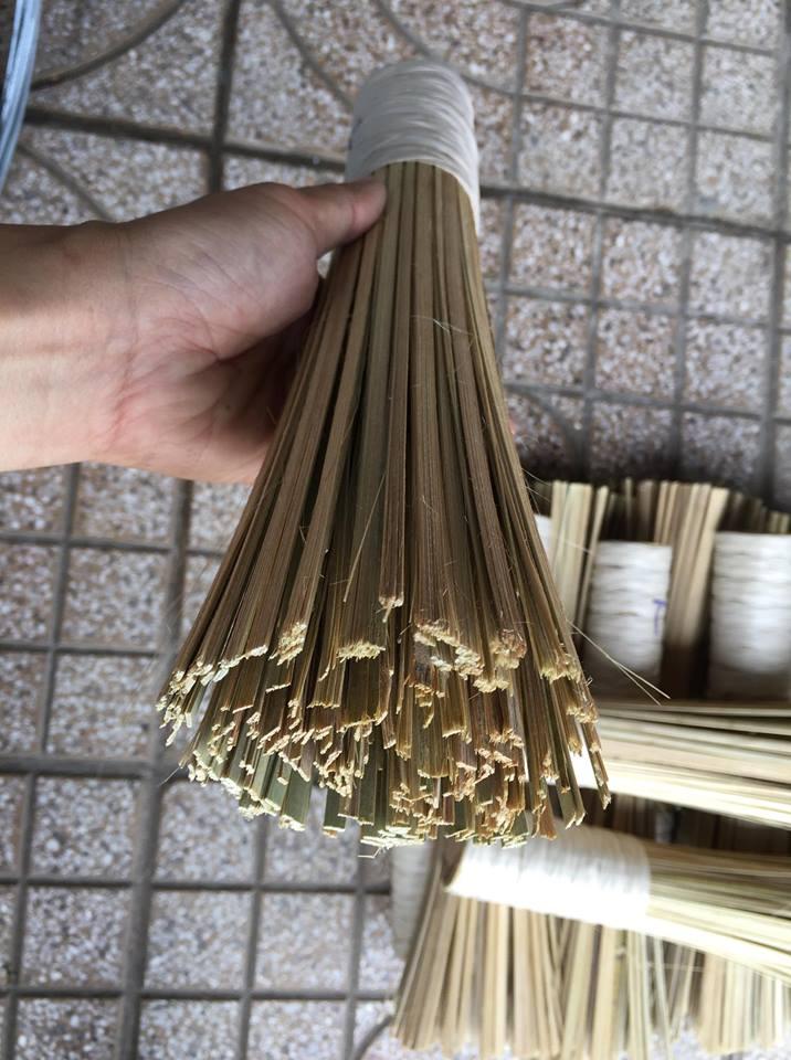 Chổi cọ chảo sắt