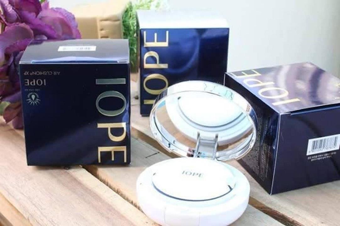 Phấn nước ( tặng kèm lõi phấn)