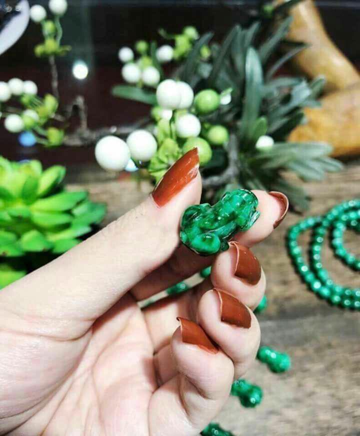 Mặt đá tì hưu ngọc cẩm thạch