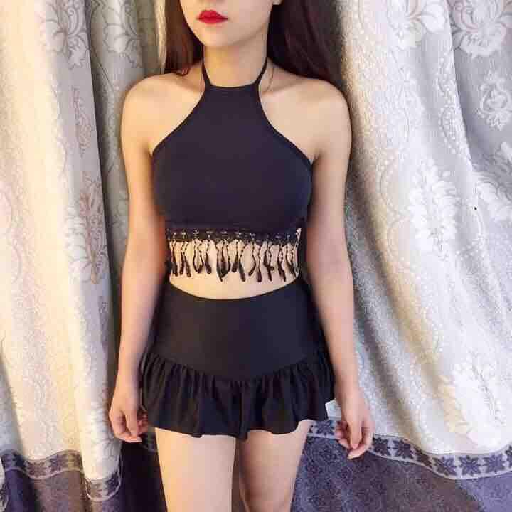 Bikini yếm tua váy đuôi cá