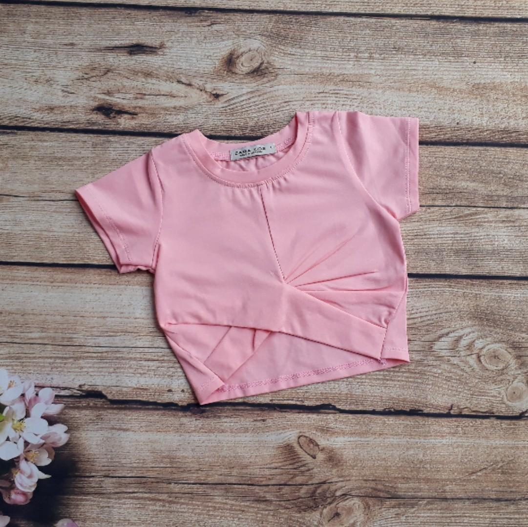 Áo croptop xoắn eo bé gái