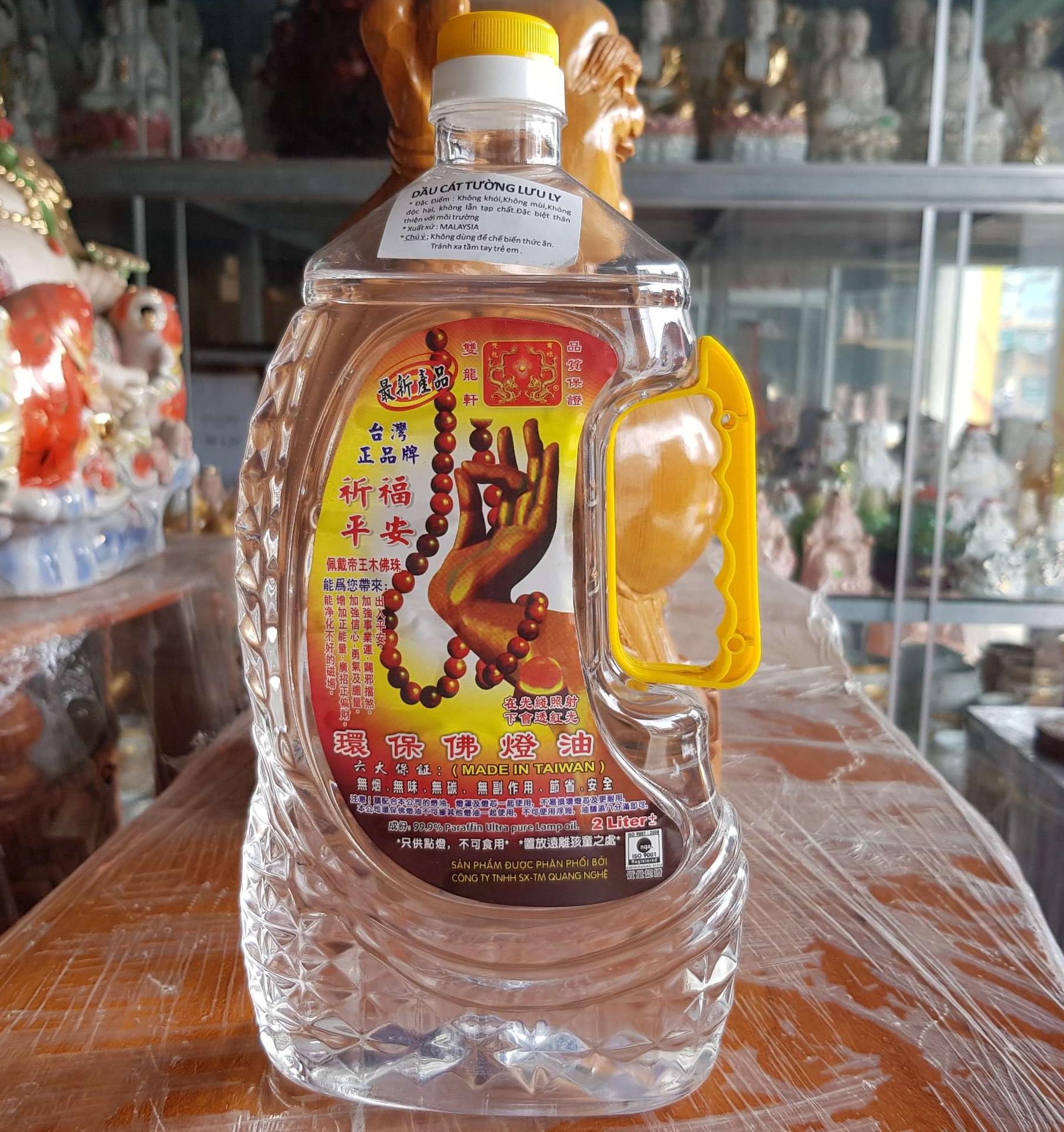 Chai dầu lưu ly cát tường 2lit màu