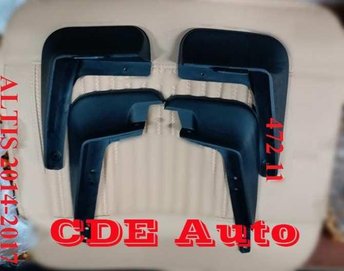 [Hỗ trợ lắp đặt khách Hà Nội] Chắn bùn xe Toyota Altis đời 2014-2017