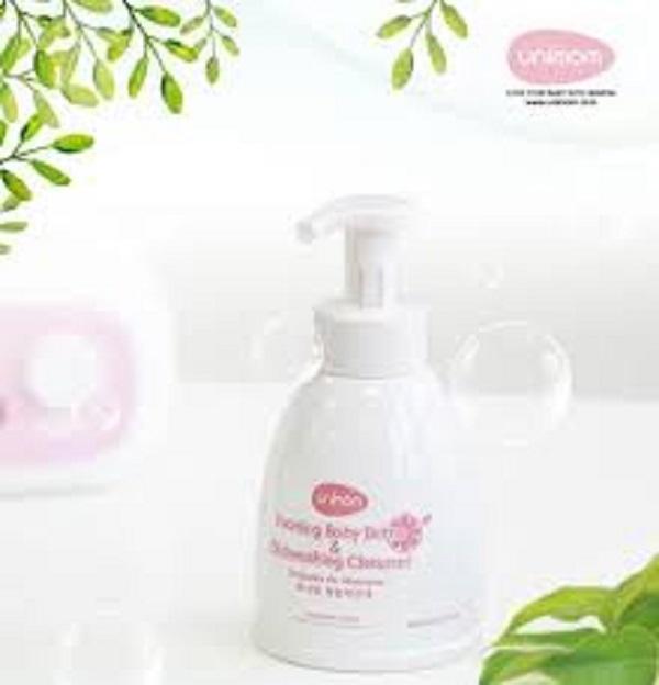 [HCM]Nước Rửa Bình Sữa Núm Ty Tạo Bọt Unimom 500Ml