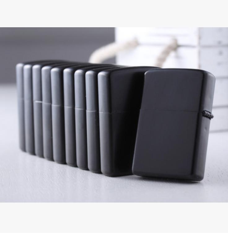 BẬT LỨA ZIPPO ĐEN SÀNH ĐIỆU GIÁ RẺ