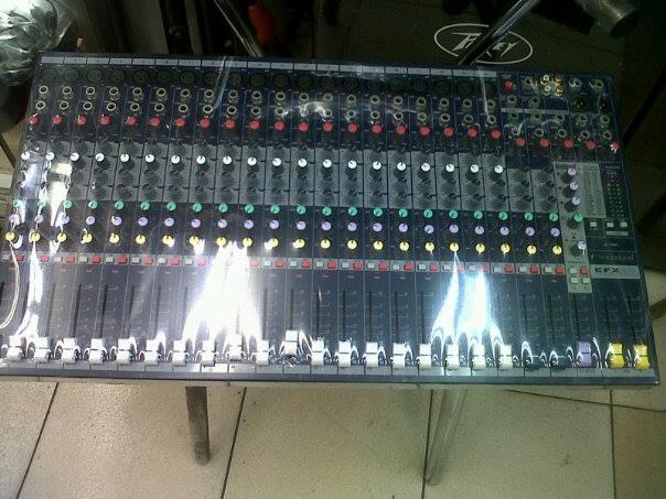 Mixer Soundcraft EFX20