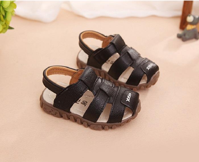 Giày sandal cho bé trai RS123 size 21 - 30 (Màu đen)
