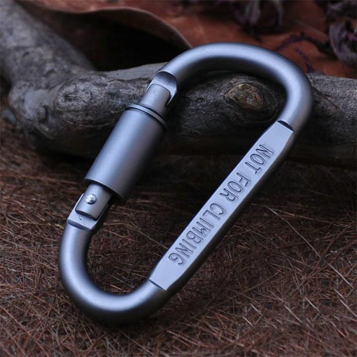 [HCM]Móc khóa hợp kim chữ D