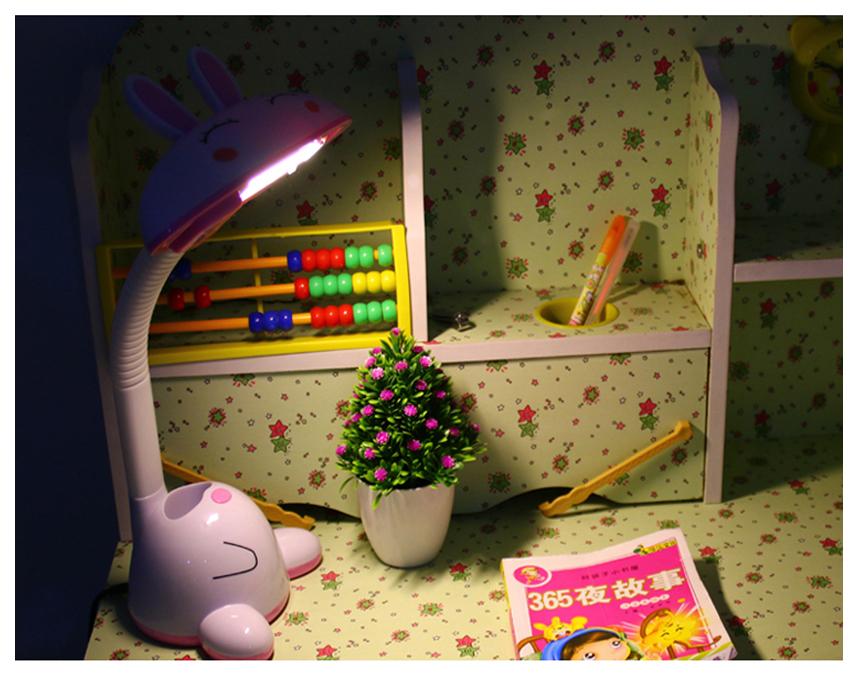 đèn led bàn học, đèn hỗ trợ thị lực chống cận cho trẻ HIROSHIMA -Z1064, sử dụng công nghệ hiệu ứng ánh sáng vàng chống cận, bảo hành 12 tháng khi có lỗi mã sp 1154