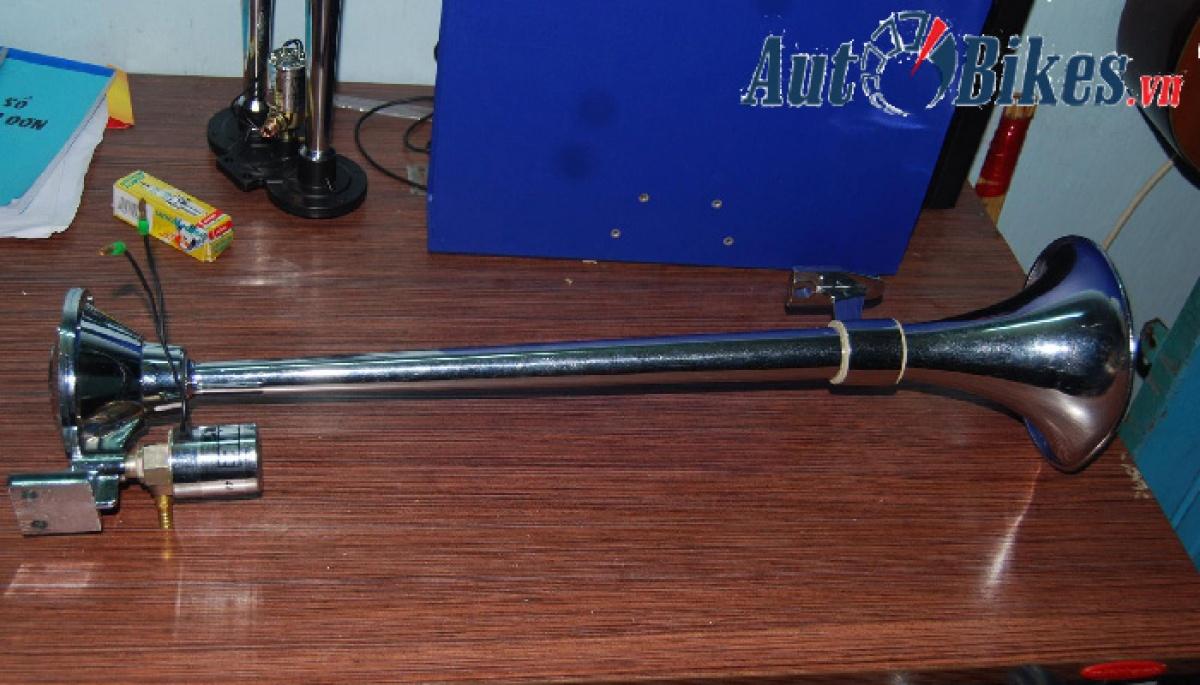 rơ le còi hơi 24v
