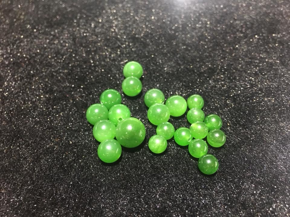 1 Hạt đá rời ngọc bích cỡ 8li loại đẹp