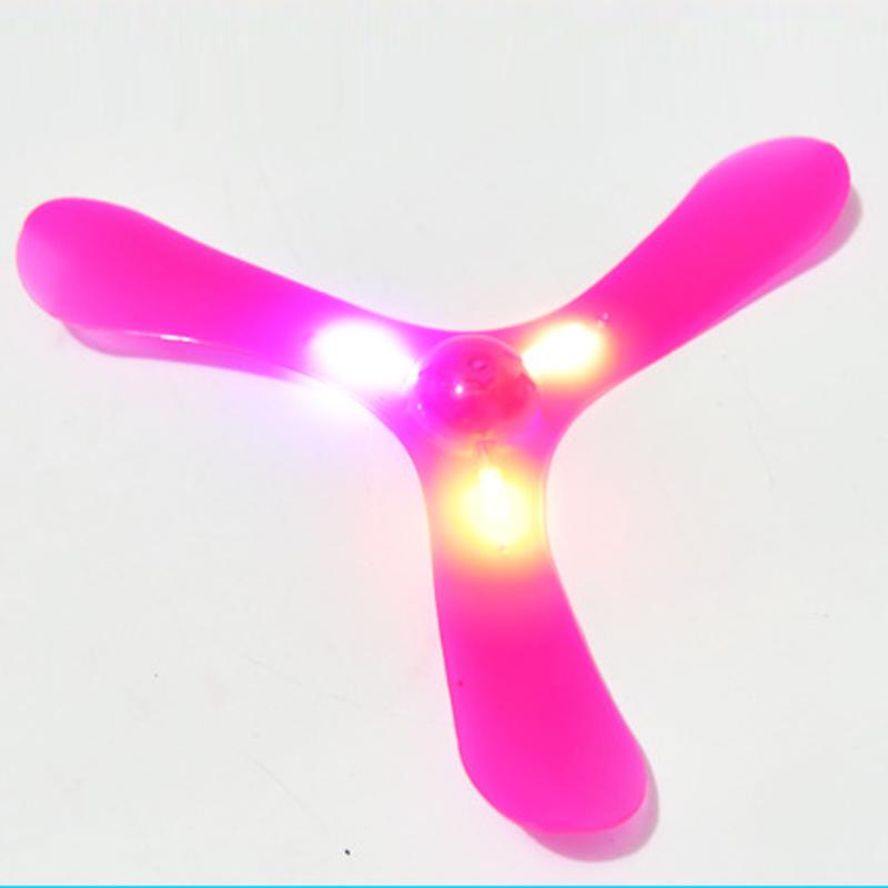 [HCM SHIP NHANH]Boomerang 3 cánh V.5 (Có Đèn Led, Màu Hồng)