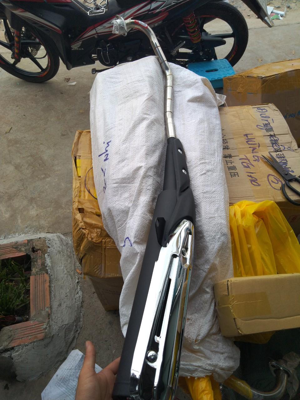 Pô xe máy, pô EXCITER dành cho xe Exciter 135, chất liệu INOX, tiếng giòn êm, âm thanh ấm, dễ dàng lắp ráp