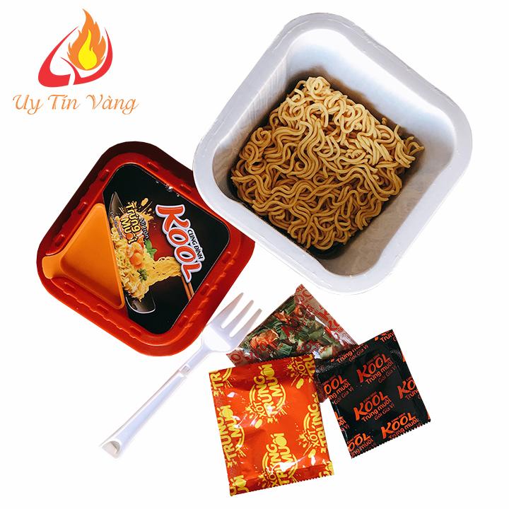 Hộp Mì Trộn Trứng Muối Cung Đình Kool
