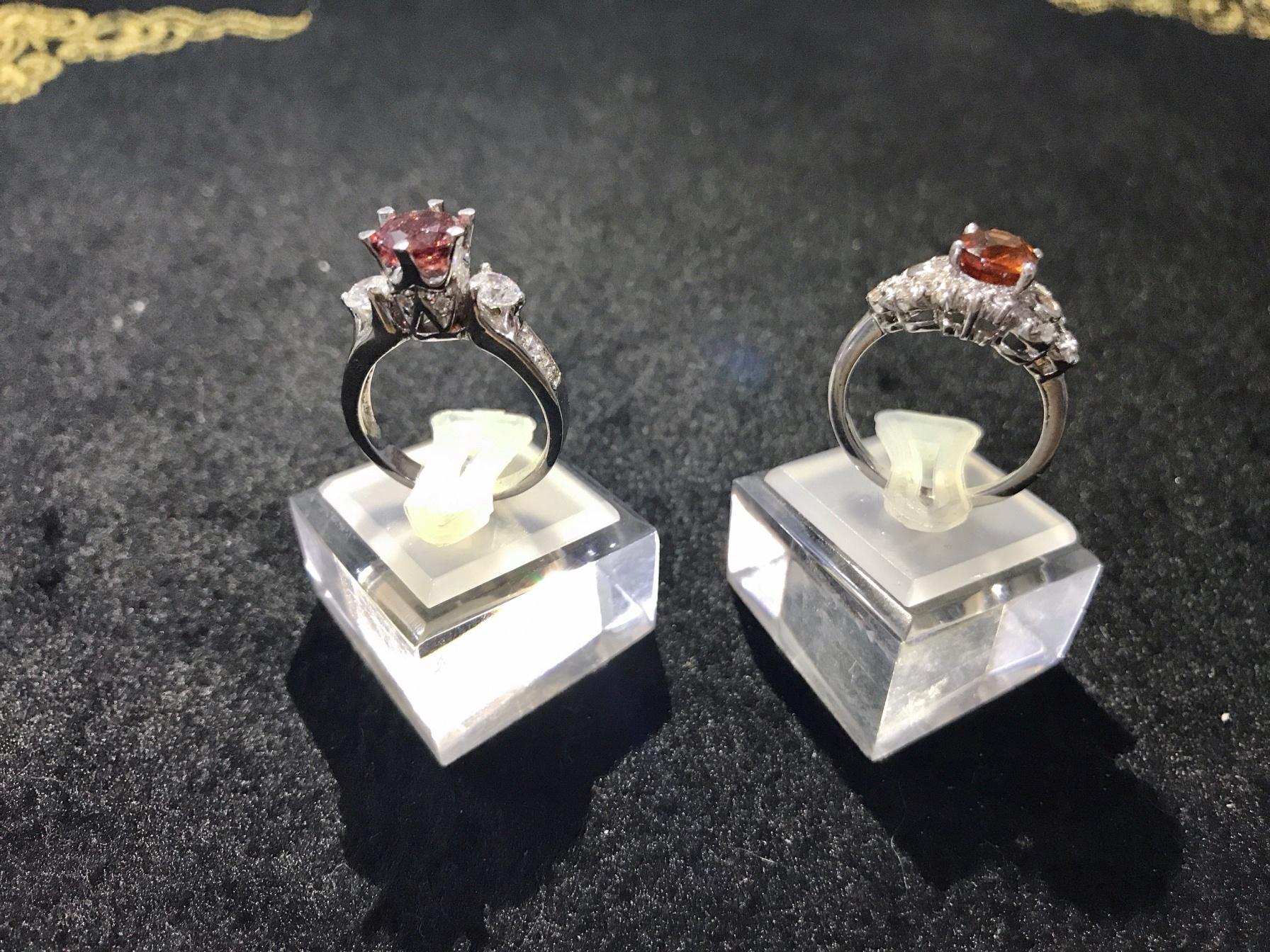 [HCM] Mộc - Đế trưng bày nhẫn size 3x3x2cm