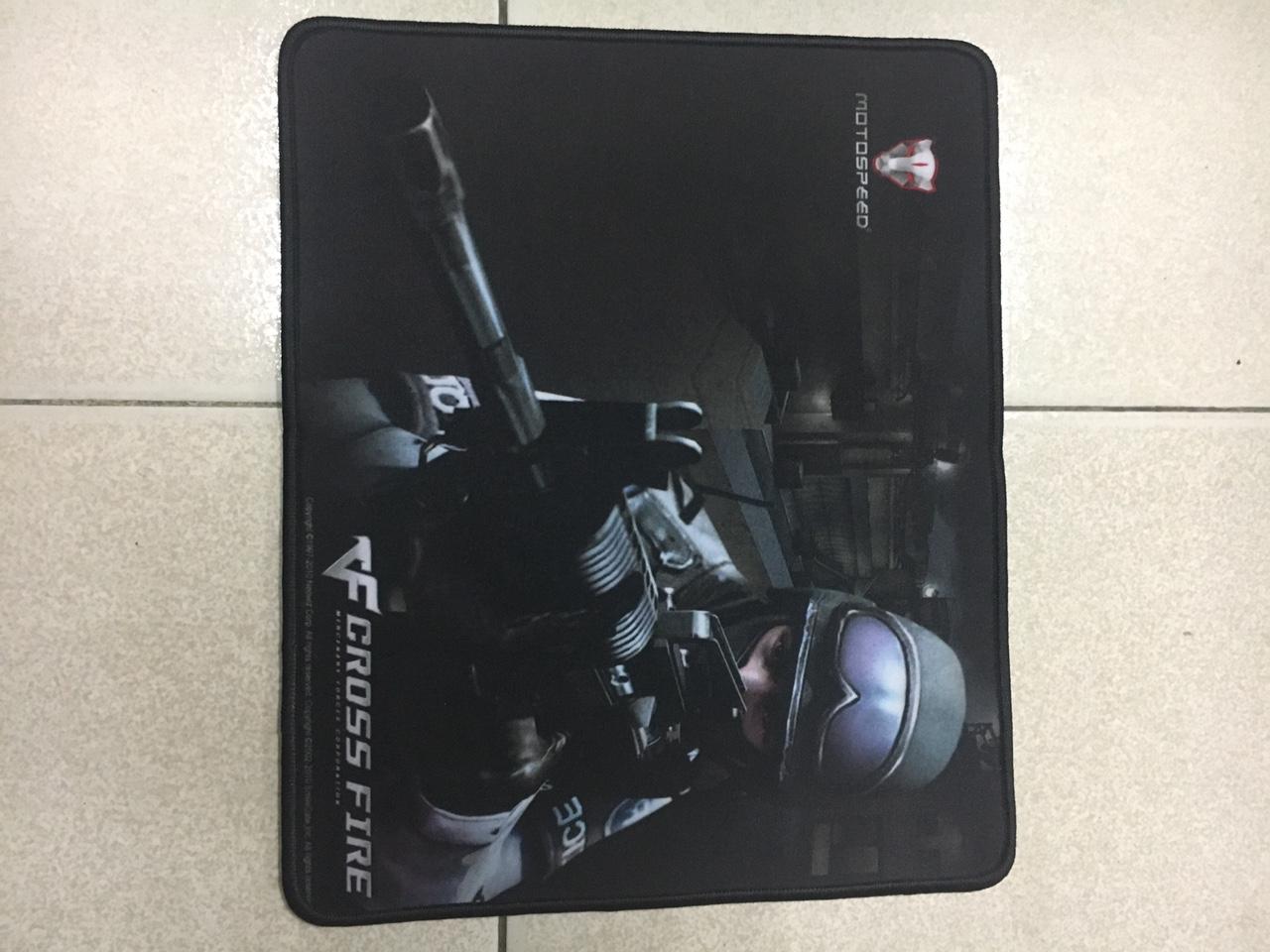 Mousepad hình game motospeed