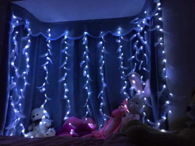 Đèn rèm led lông vũ 3x2,5m, gắn sẵn lông vũ
