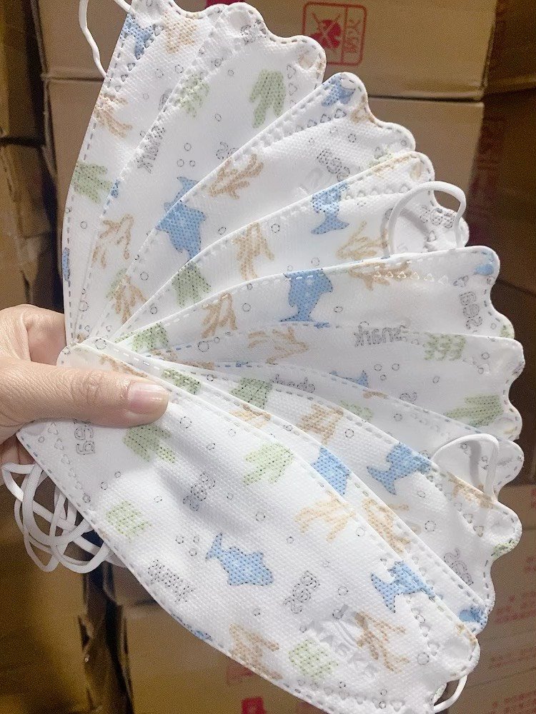 SET 100 CHIẾC KHẨU TRANG TRẺ EM KF94