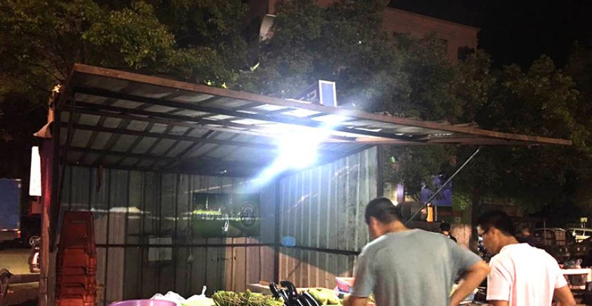 Bóng Đèn Led Tích Điện Năng Lượng Mặt Trời 100w - Có Điều Khiển Từ Xa - 5 Chế Độ Sáng