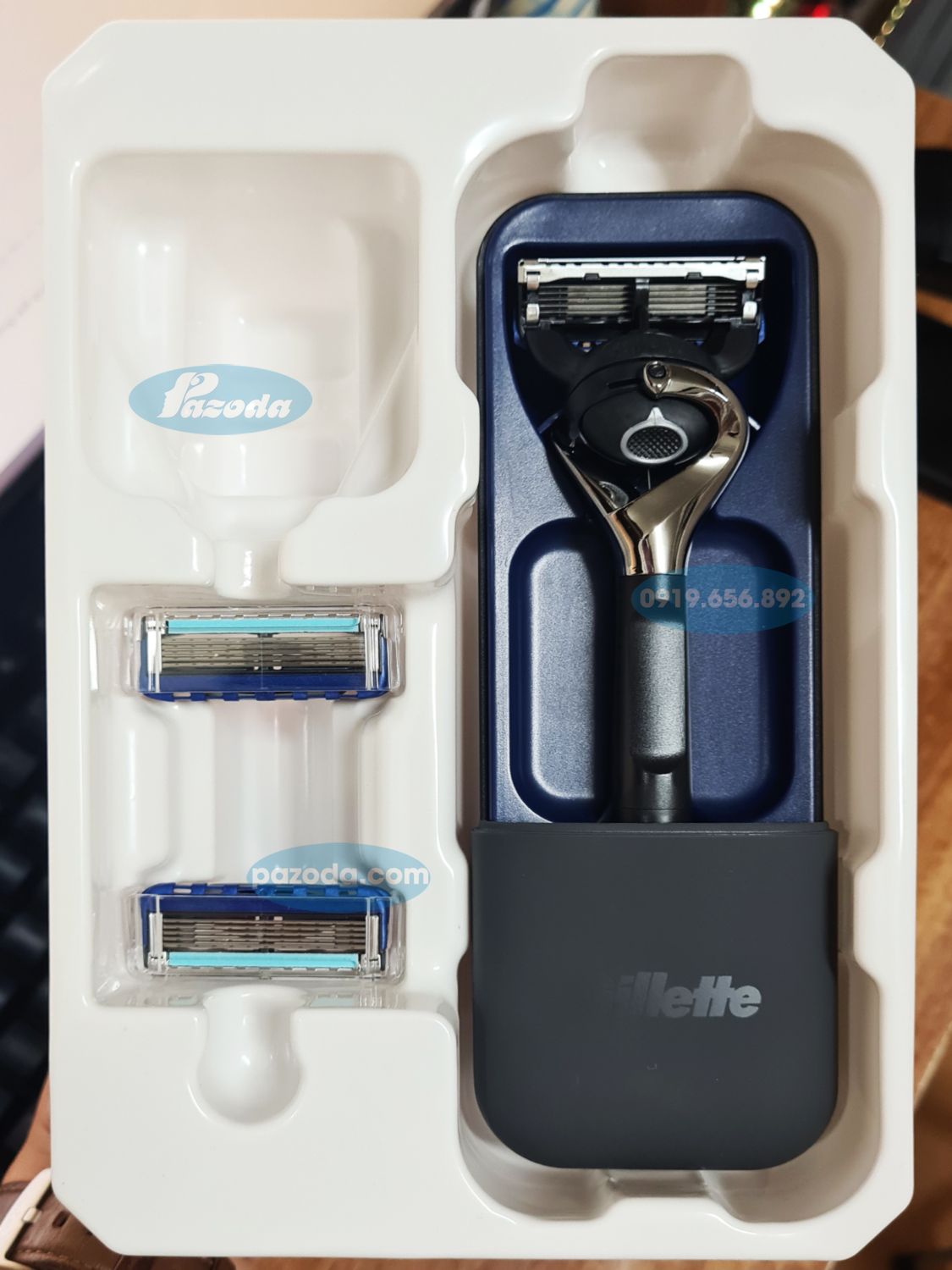 Dao cạo râu 5 lưỡi Gillette Proglide 5+1 Limited Edition (1 tay cầm xoay chiều, 3 đầu cạo 5+1)
