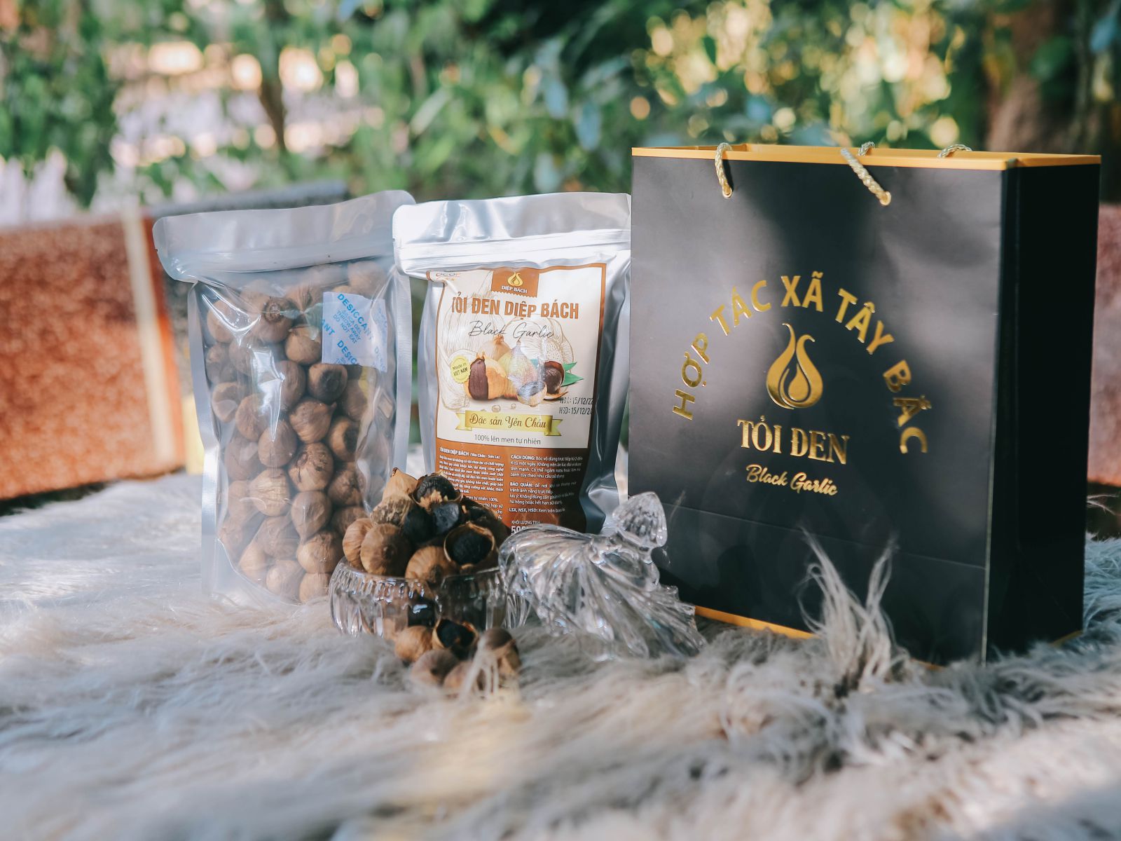 Tỏi Đen Cô Đơn loại víp[500g/1 hộp víp]