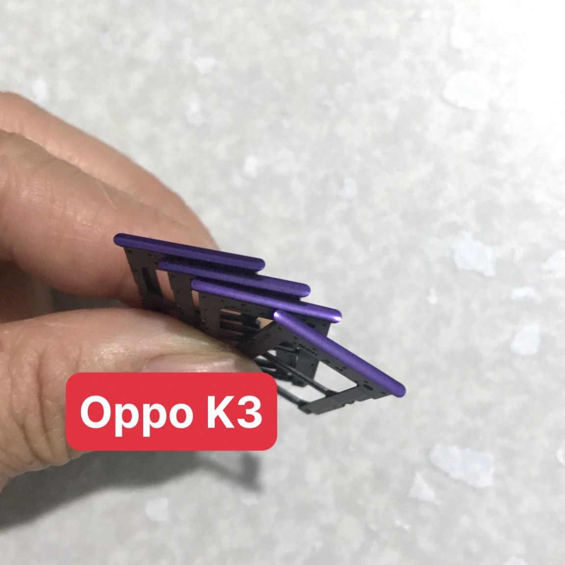 Khay Sim thay thế Oppo K3