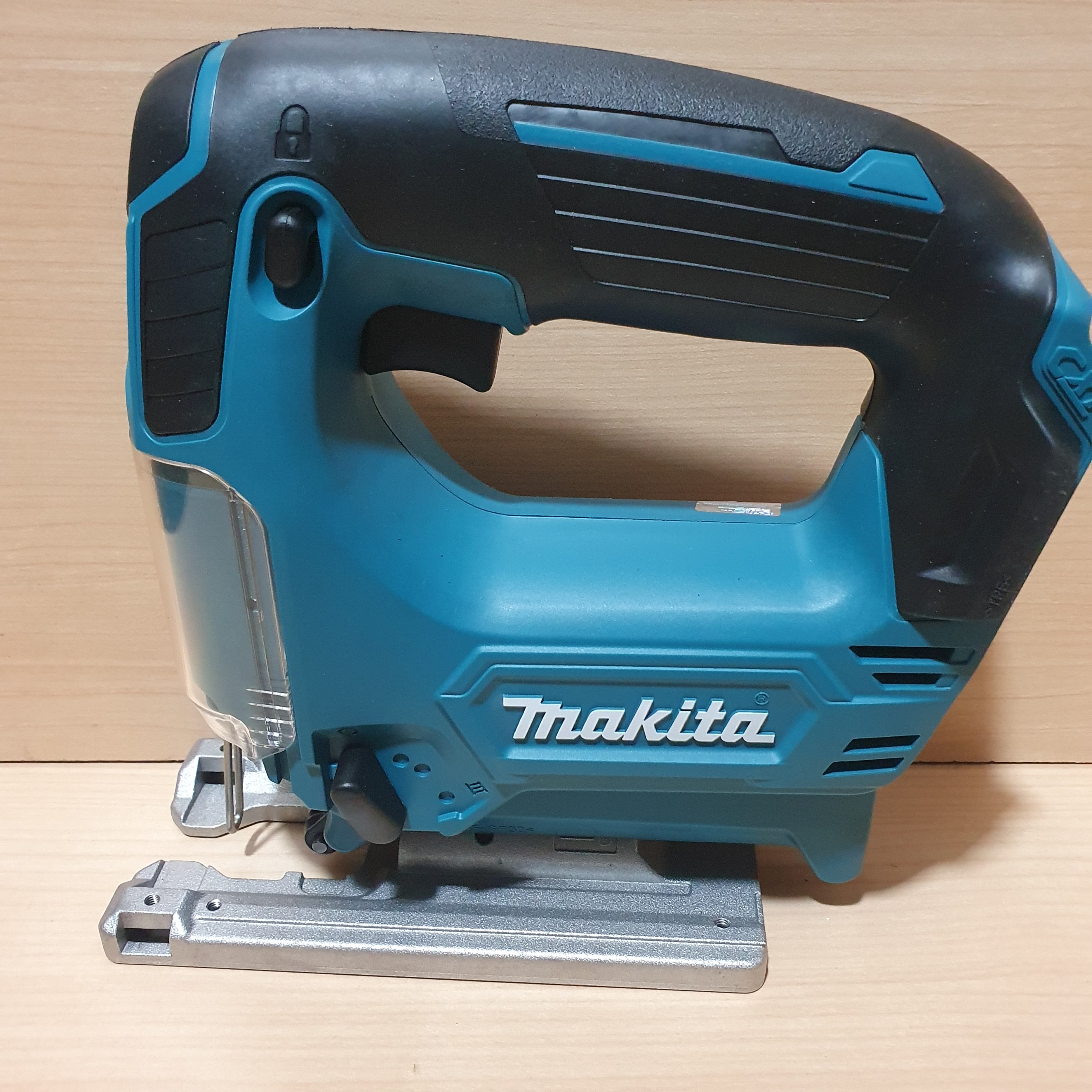 Máy cưa lọng dùng pin Makita JV101DZ 12V (Chưa kèm Pin & Sạc)
