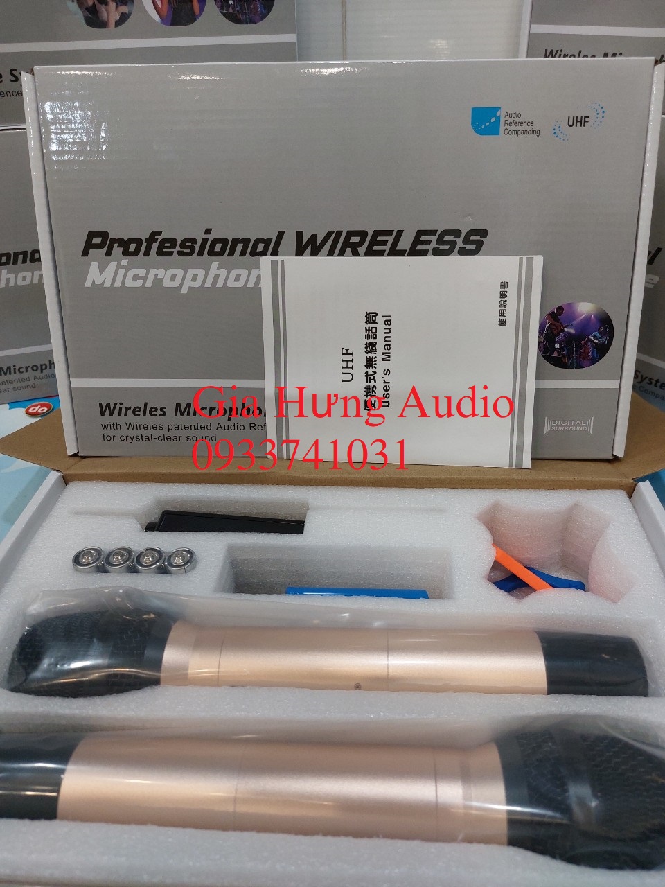 [HCM] Micro không dây cao cấp Shure 666, hát nhẹ ít hú.