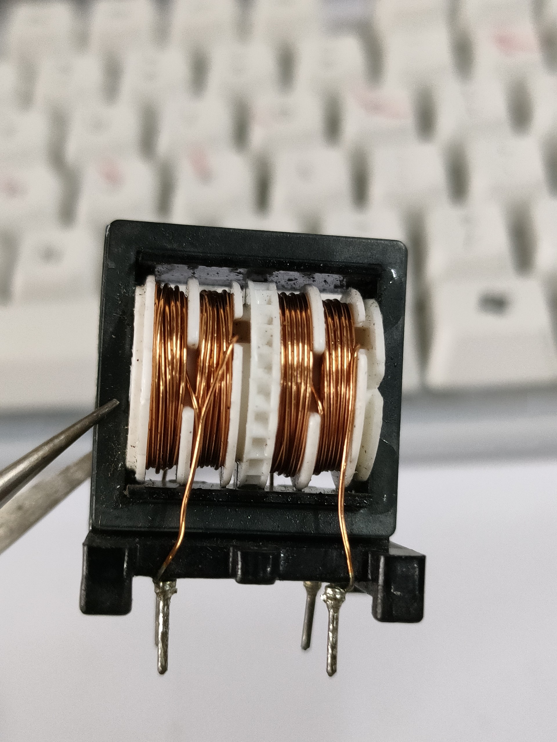 Cuộn lọc EMI AC DC 20A cuộc lọc 24x16mm