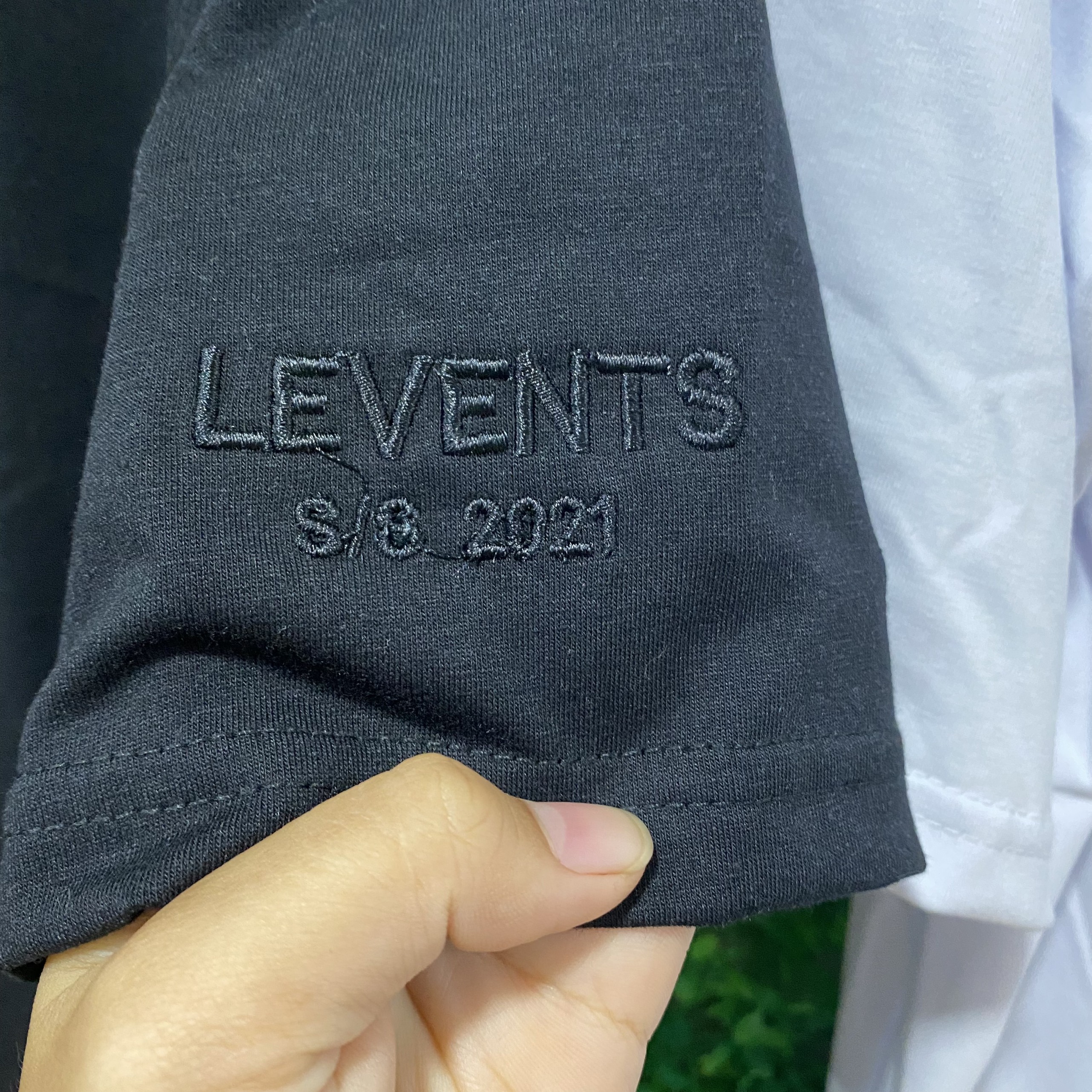 Áo thun tay lỡ Levents XL Logo màu đen phong cách unisex nam nữ form áo từ 40kg đến 90kg chất vải cotton dày mịn có đầy đủ tag Thời trang Unisex HCM AL154