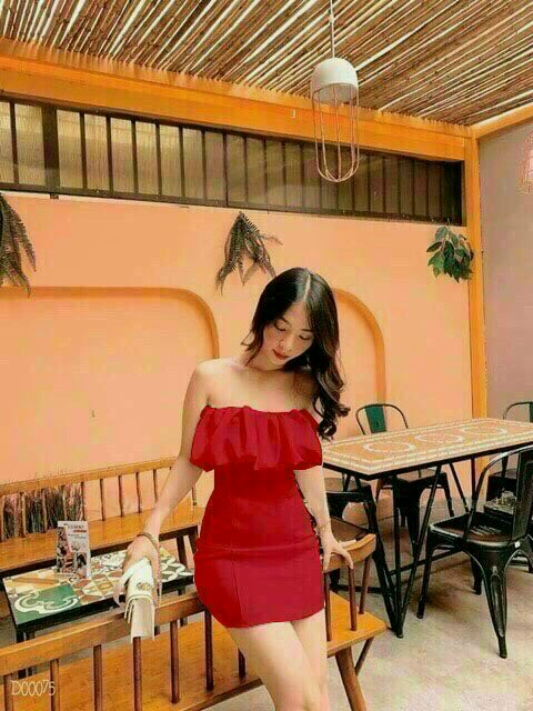 Đầm trễ vai ôm body có mút ngực
