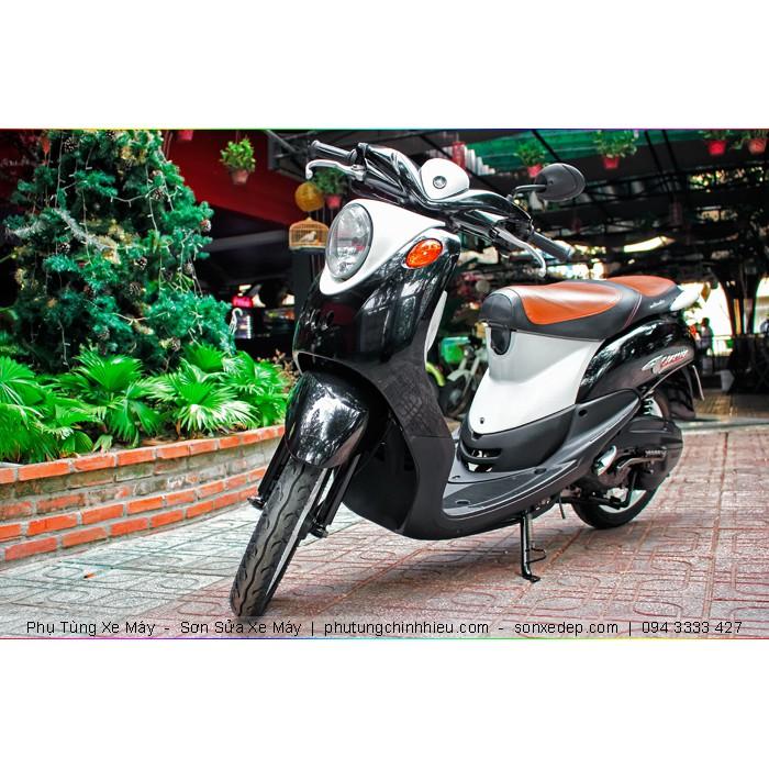 Samurai Y1222 - Chai sơn xịt màu mio đen - Black Mio