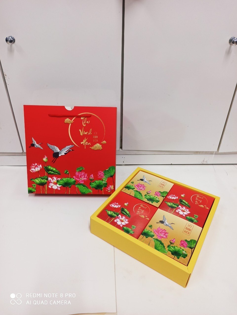 com bo 10 bộ vỏ hộp trung thu 4 bánh