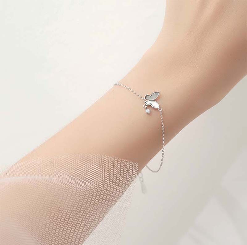 Lắc tay bướm xinh ánh bạc