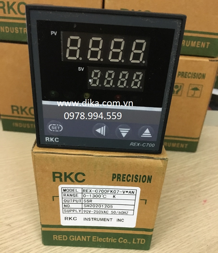 Bộ điều khiển nhiệt RKC REX-C700