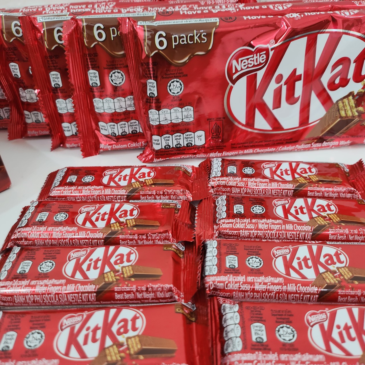KITKAT Socola hộp 48 thanh x 17g date 05.2025