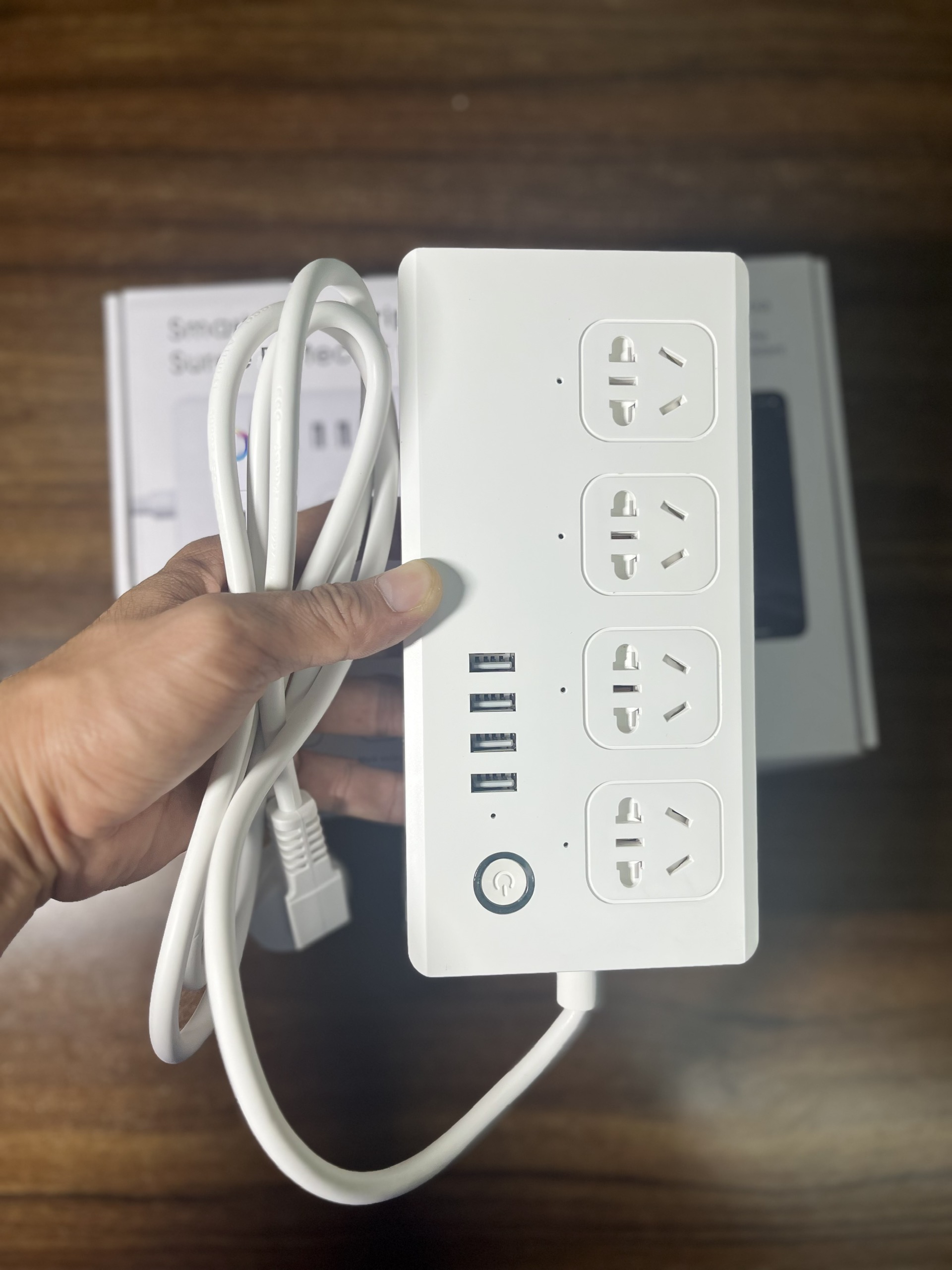 Ổ cắm thông minh wifi tuya