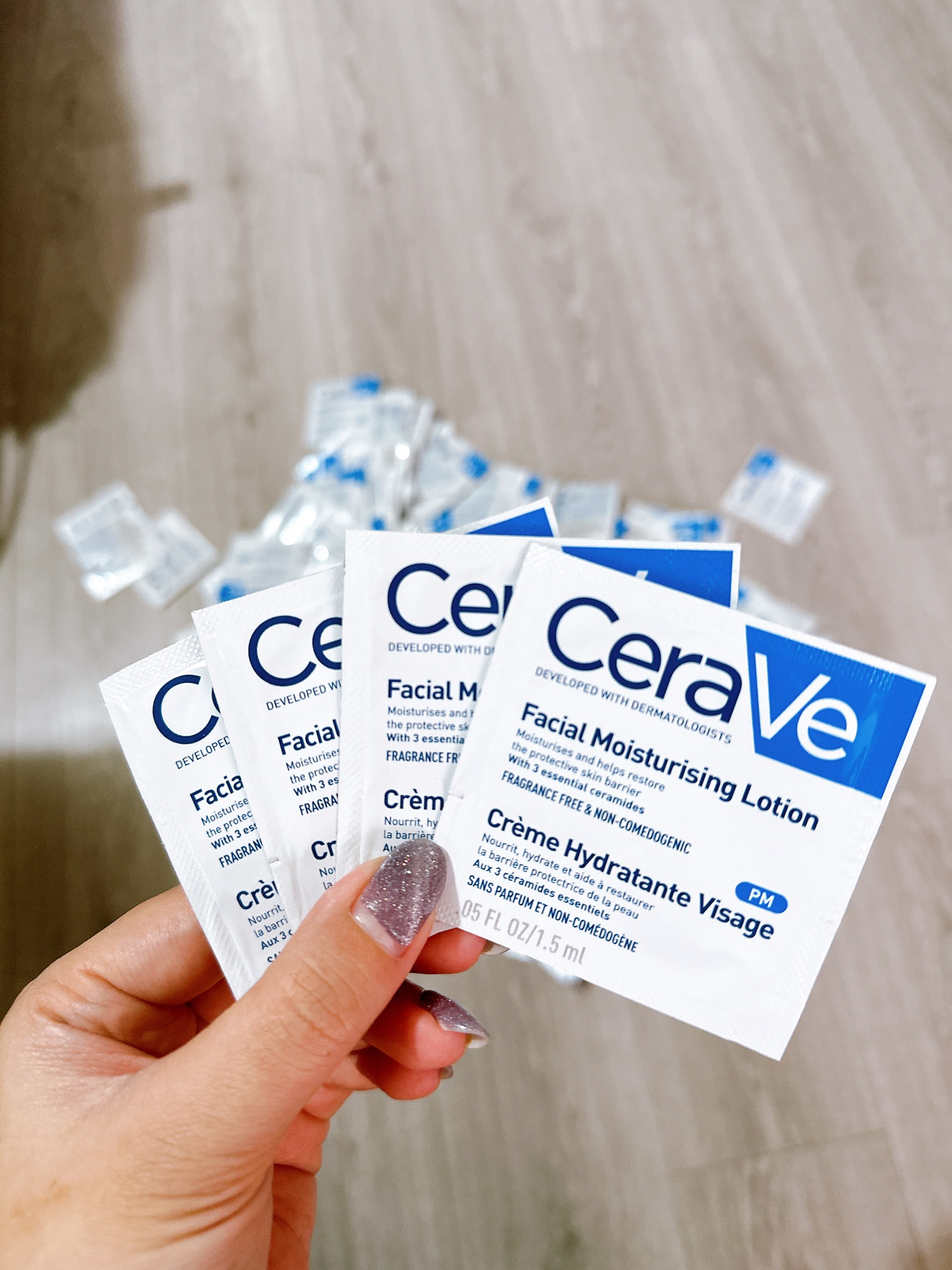 Gói sữa dưỡng ẩm ban đêm cerave dành cho da mặt 1.5ml