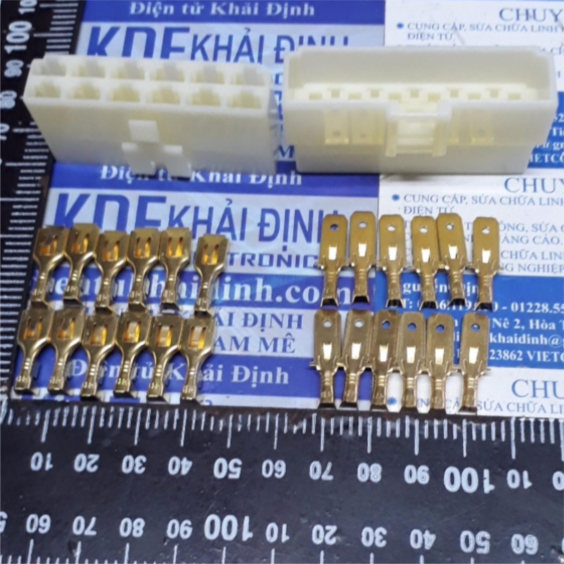 2 BỘ RỜI ĐẦU NHỰA ĐỰC, CÁI, LÕI ĐỒNG ĐỰC, CÁI HEADER 6.3mm 12P (JACK XE OTO) kde5097