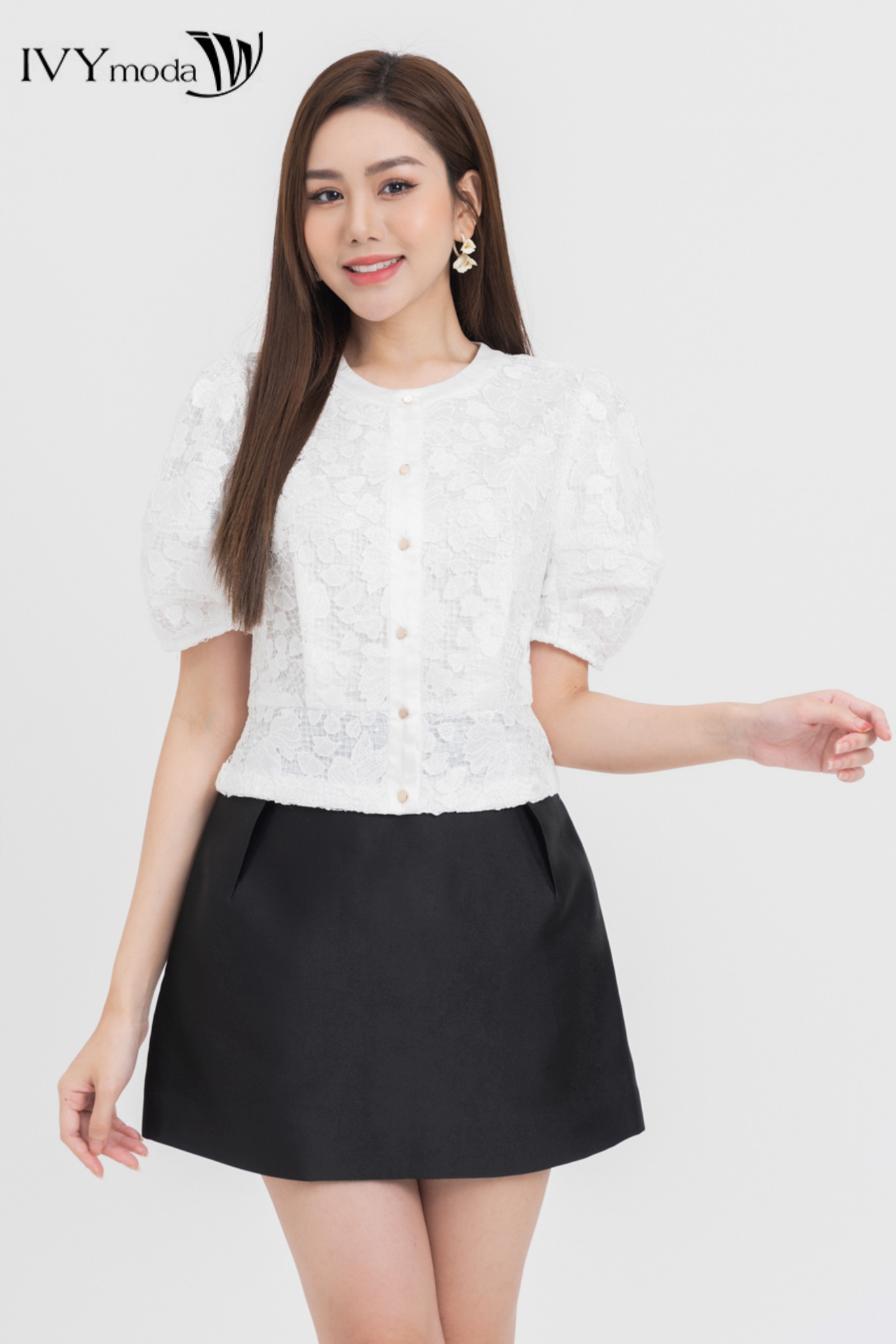 Áo ren dáng ôm tay phồng ivy moda ms 16m8299