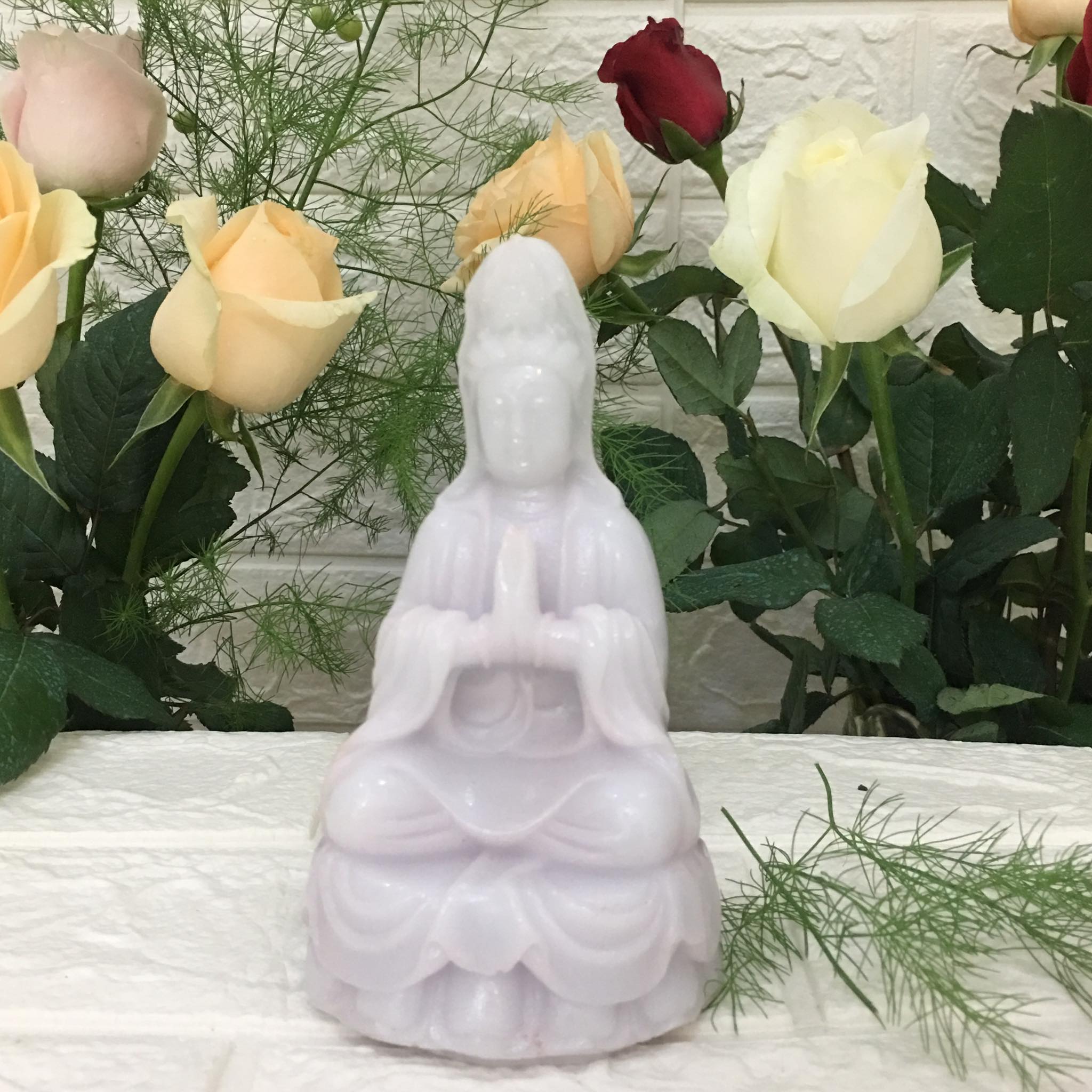 Tượng Phật Quan Âm Bồ Tát màu trắng cao 14 cm