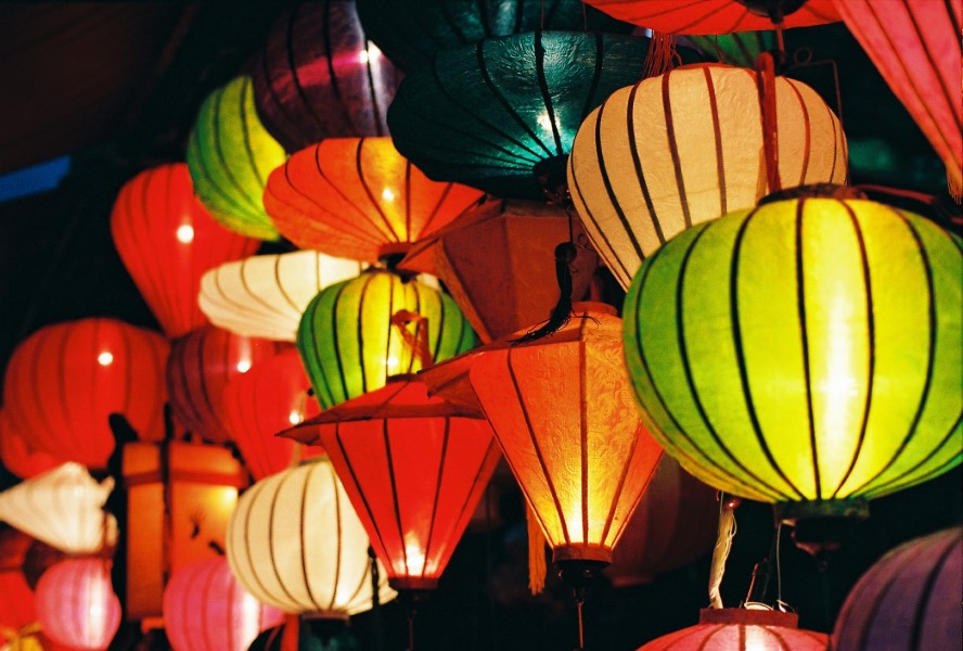 Lồng đèn Hội An nhiều size nhiều màu sắc (ghi màu sắc cần cho shop)
